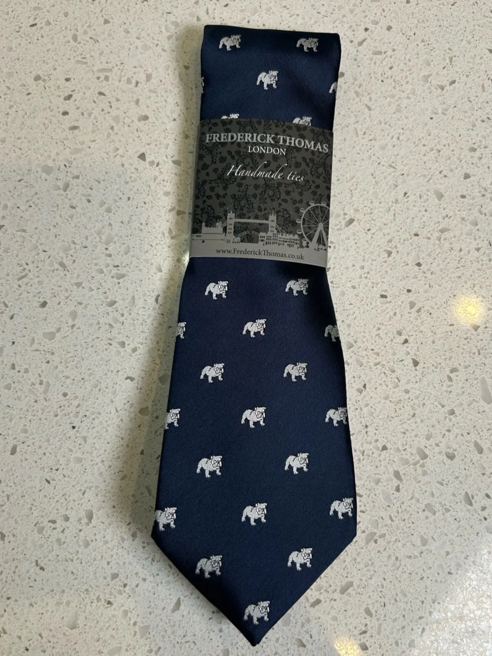 Frederick Thomas London Navy British‎ Bulldog Handmade Tie NWT
